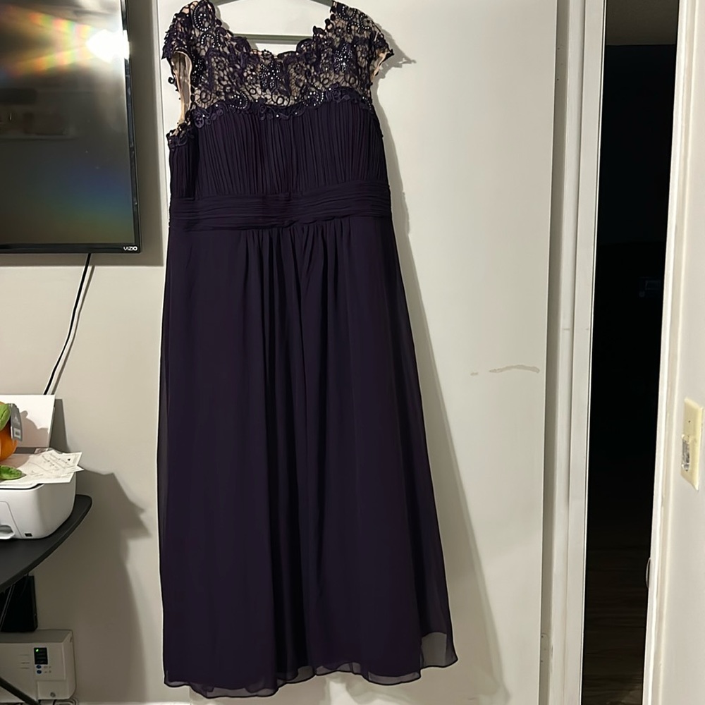 NWOT Plus Size Maxi Long Formal Lace Cap Sleeve Evening Dress